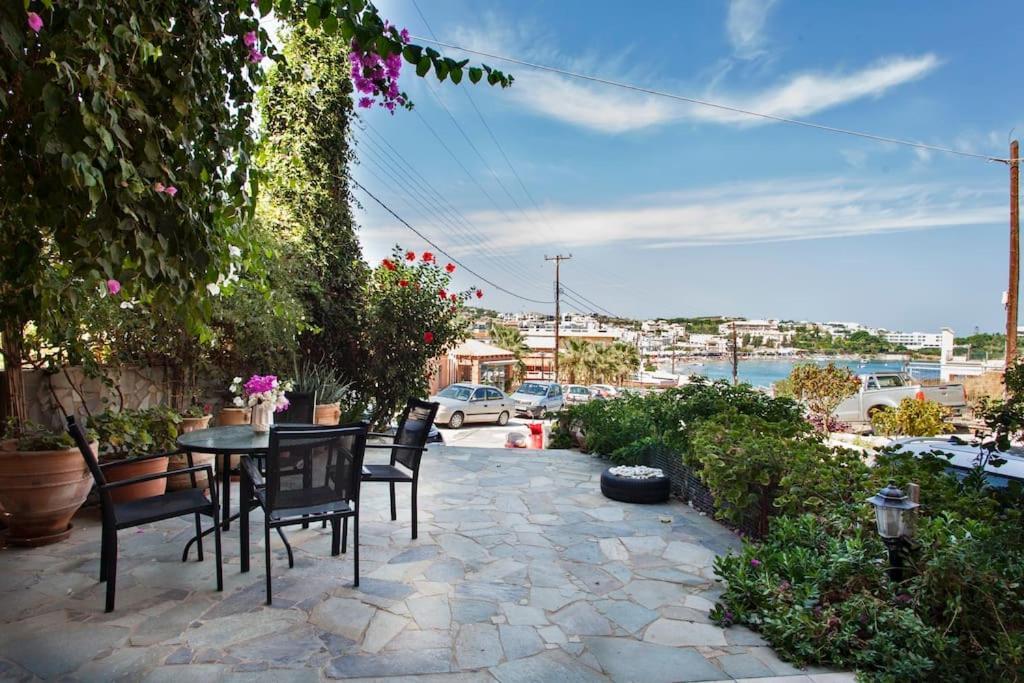 Lenico Beachfront Suites 阿齐亚·佩拉加 外观 照片